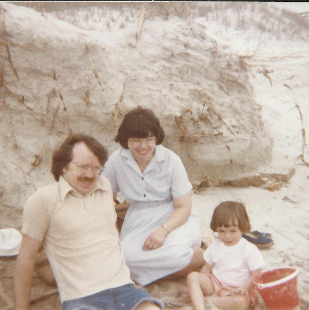 Bill, Marilyn, and Sarah on vacation
at North Myrtle Beach, South Carolina, March 1983