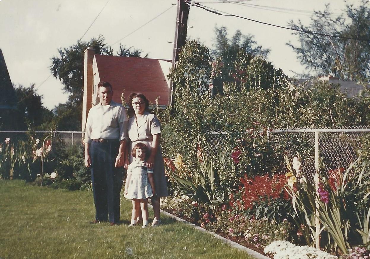 Dallas Munsell, Ruth Weinmann Munsell, Marilyn Munsell